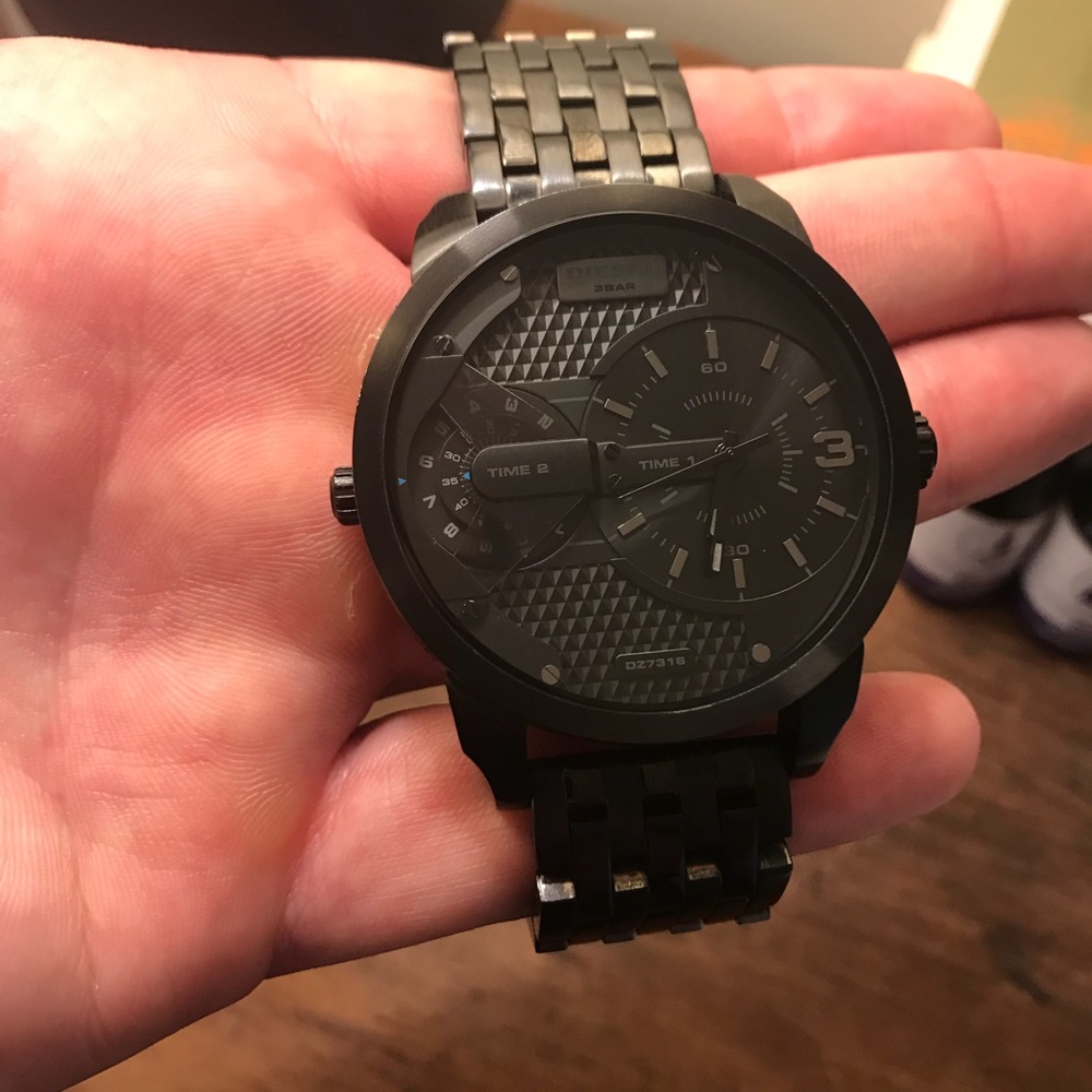Diesel Men's DZ7316 Mini Daddy Black